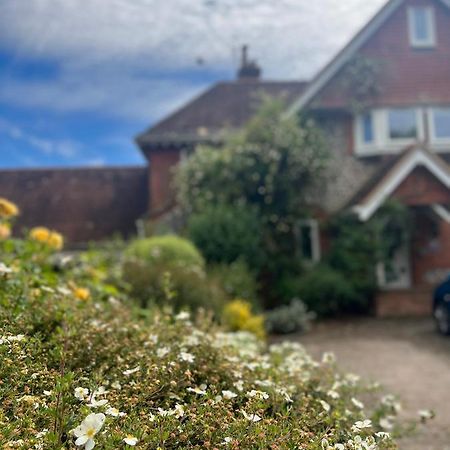 Stonehenge Hostel - Yha Affliated Amesbury Kültér fotó